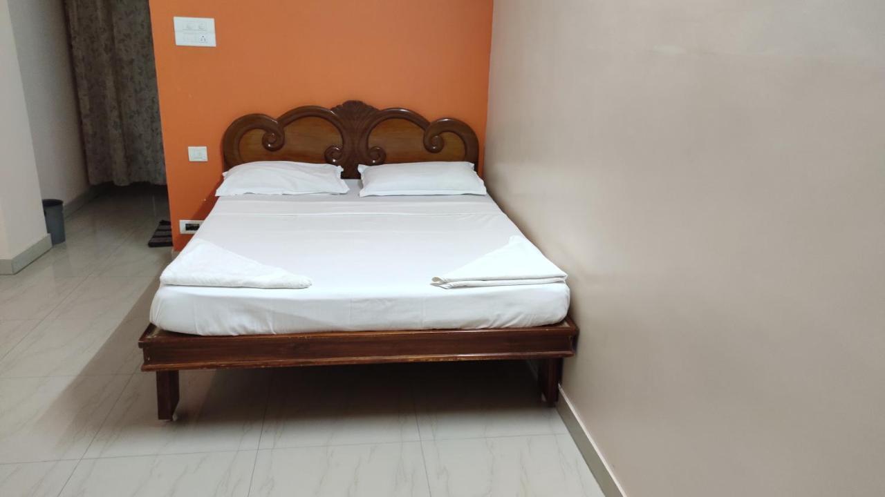 Sibi Lodge Коимбатур Экстерьер фото